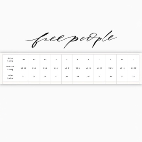 Like New ✵☽Free People☾✵ Distressed < Great Heights > Frayed Blue Jean | 26 XS 2 - Picture 8 of 16